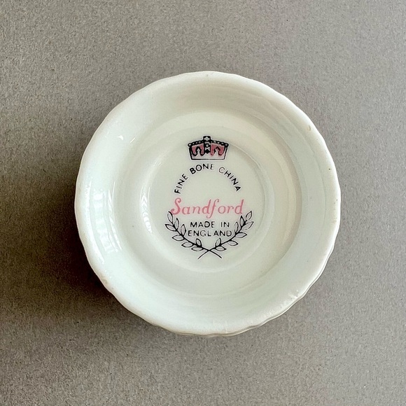 Vintage Sandford Handcrafted Fine Bone China Miniature Rose Floral Bouquet - Picture 8 of 9